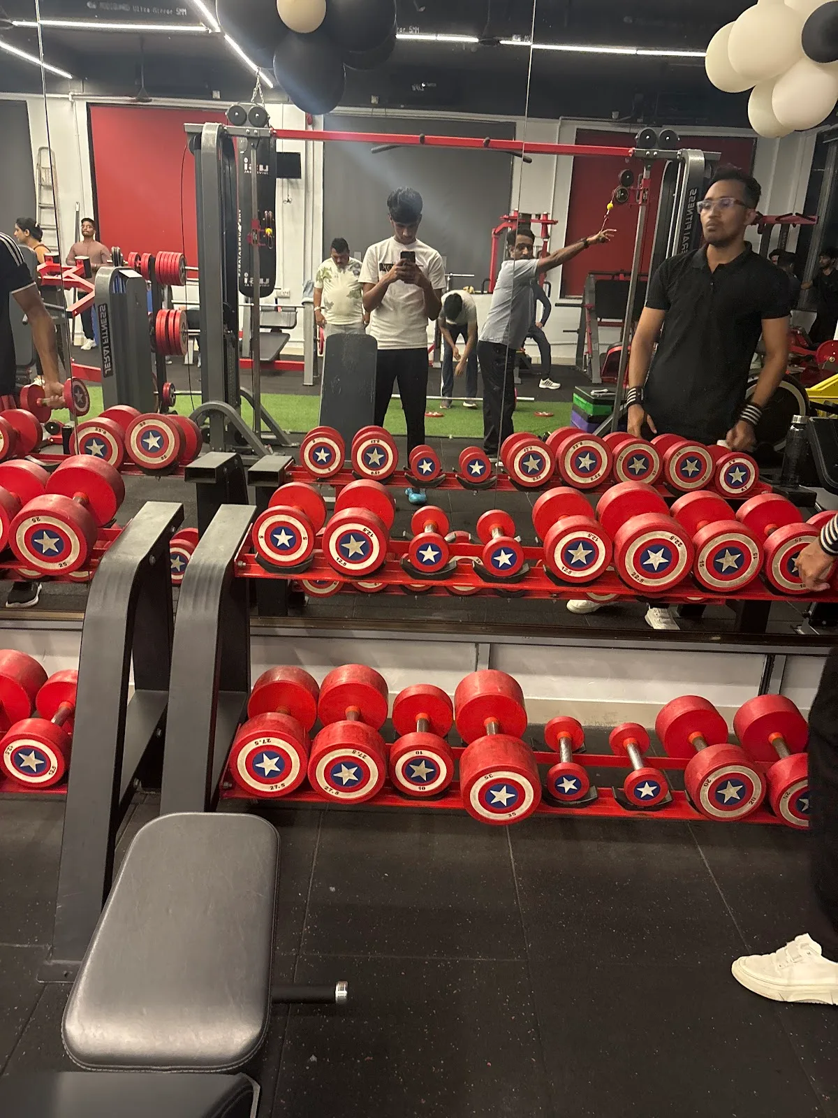 Unique fitnes Gym