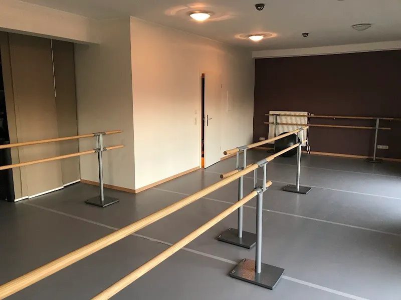 Real Academy Of Dance
