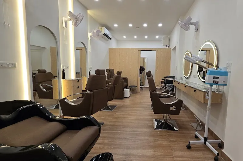 Cosmic Unisex Salon