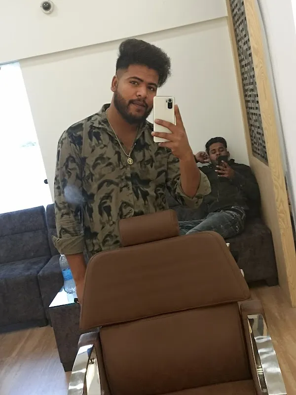 Cosmic Unisex Salon
