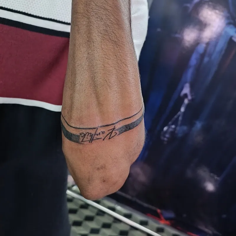 ILLUMINATI TATTOO Studio