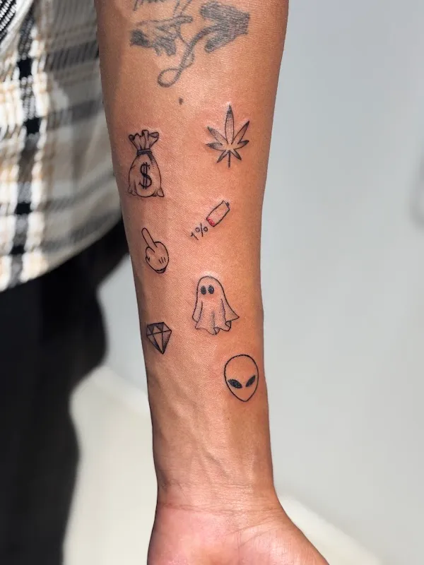 ILLUMINATI TATTOO Studio