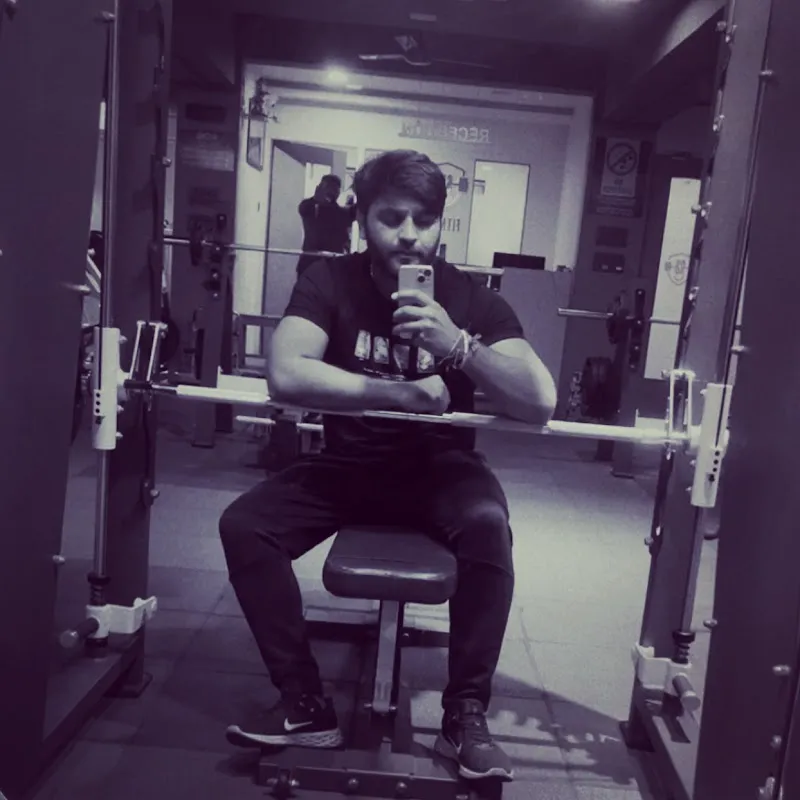 SR FITNESS
