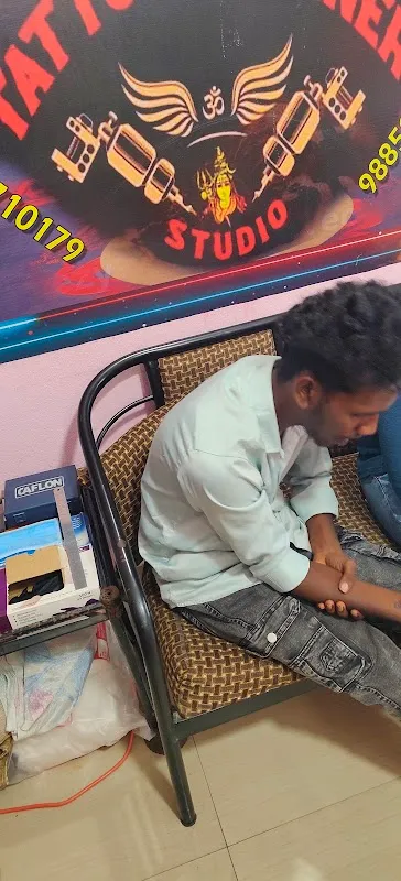 TATTOOZ CORNER STUDIO