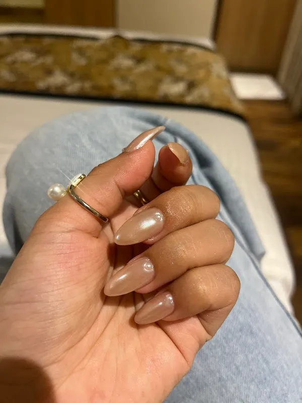 La Beauty and Nails