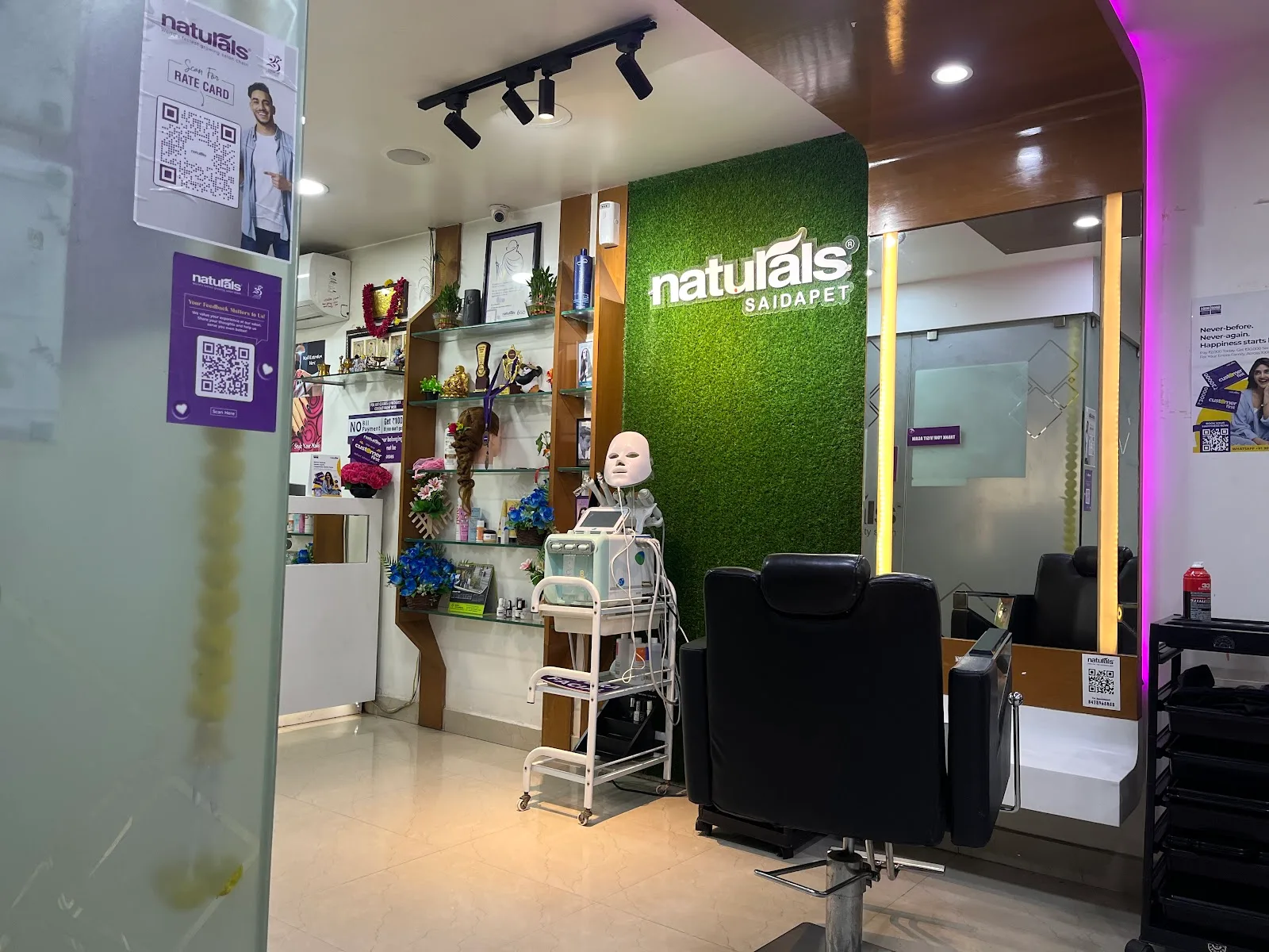 Naturals Salon, Saidapet