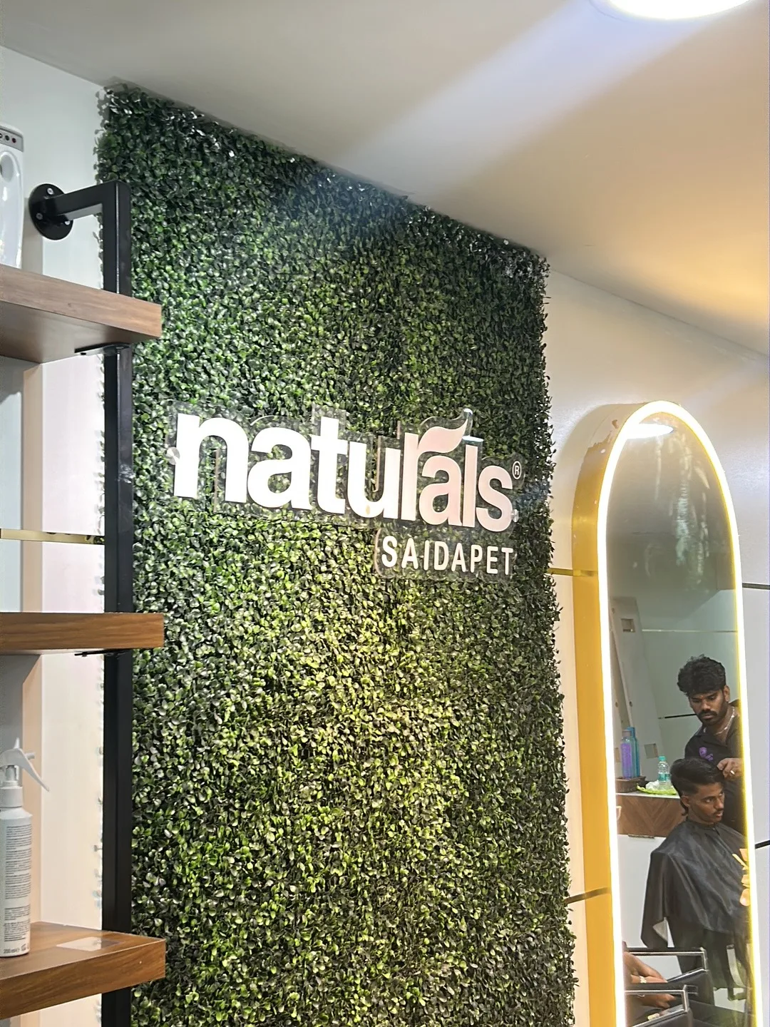 Naturals Salon, Saidapet