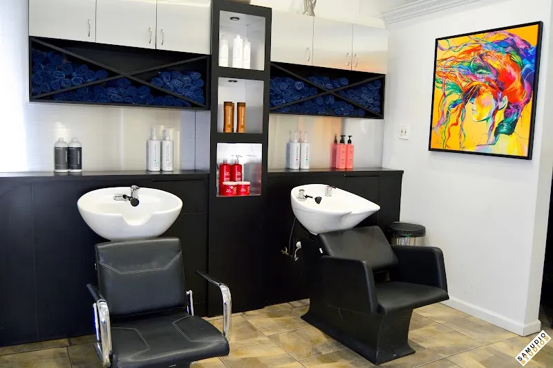 Salon Soliel