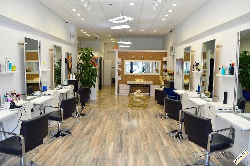 Salon Soliel
