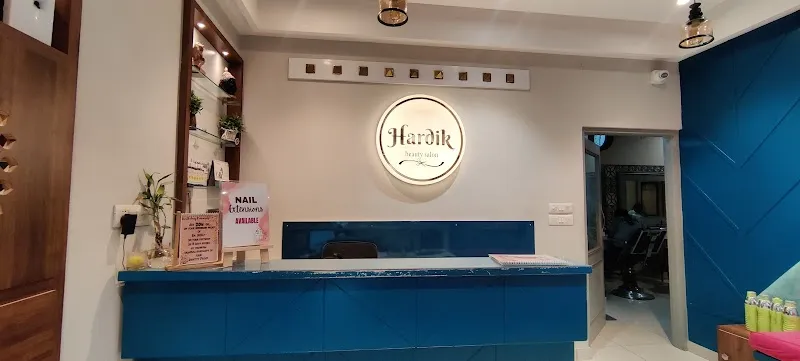 Hardik Beauty Salon