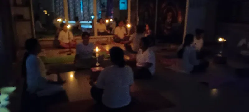 YogaHolic