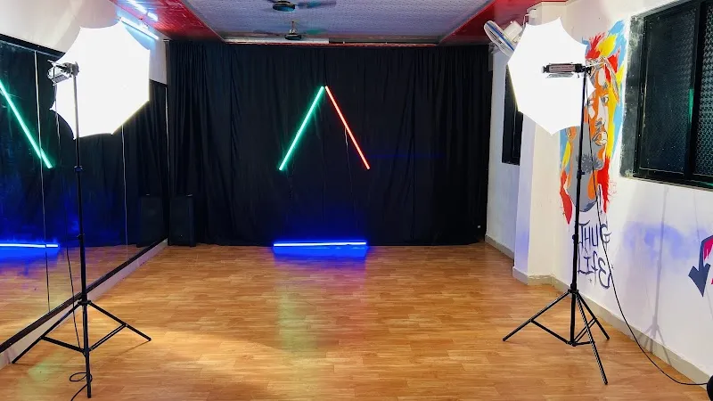 RAJ DANCE STUIDO