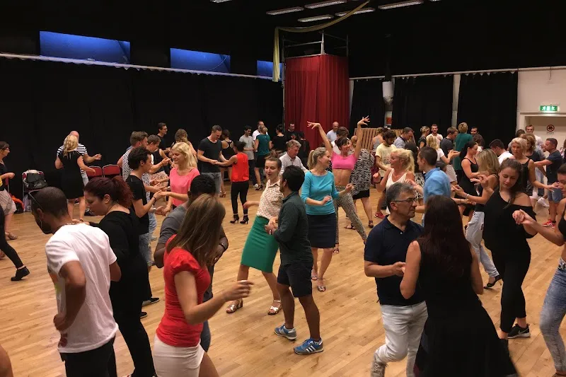 Dance Vida - Salsa, Bachata, Tango, Kizomba & Konpa.