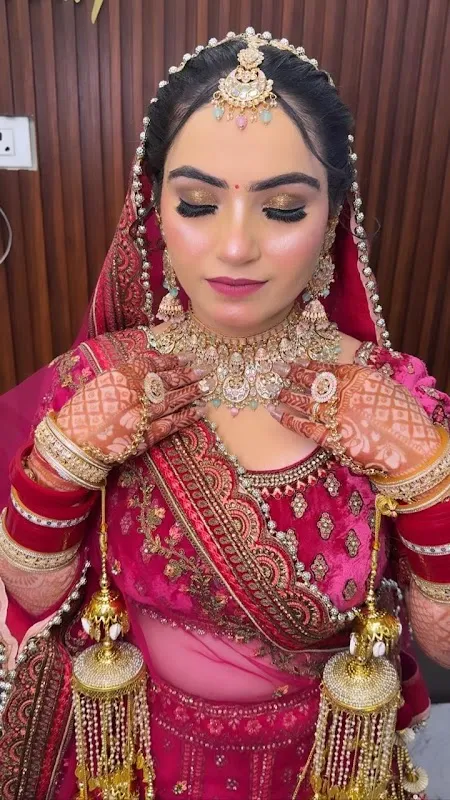 Aarambh makeovers By Kajal mittal