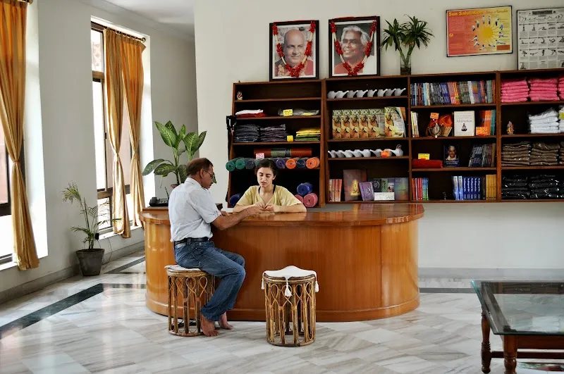 Sivananda Yoga Vedanta Dwarka Centre