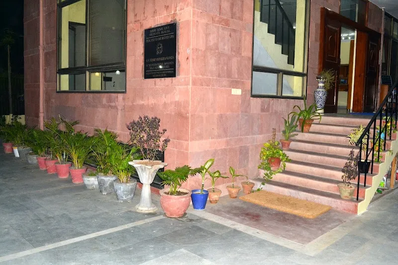Sivananda Yoga Vedanta Dwarka Centre