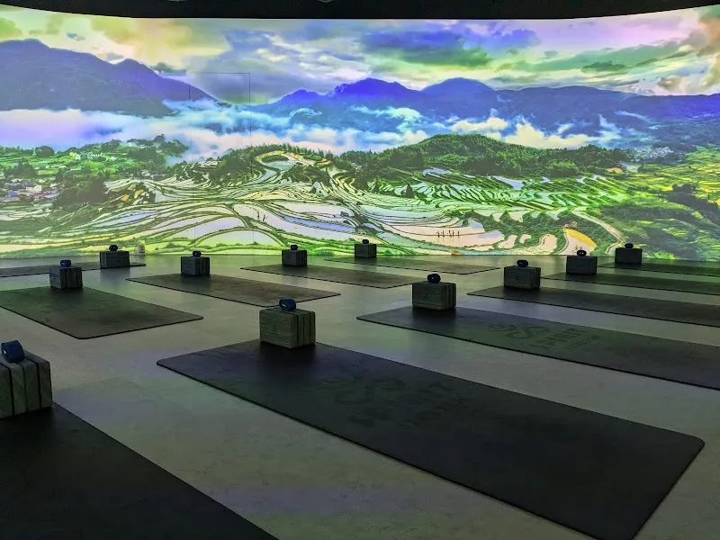 Spirit Stretch Immersive Yoga