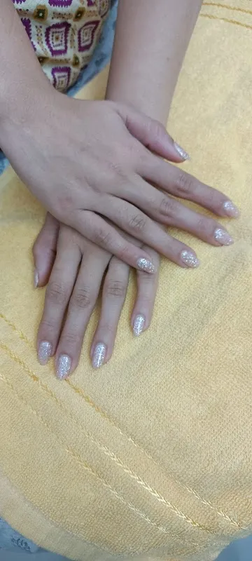 Flavia's Salon & Academy (Ladies only)