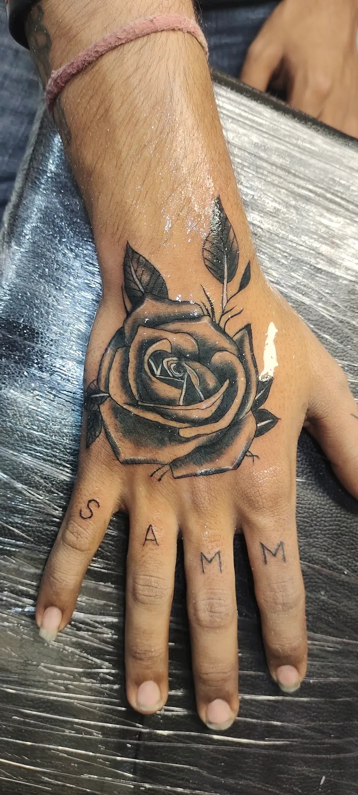 Black Ink Tattooz & Piercing (Shukrwar Peth)
