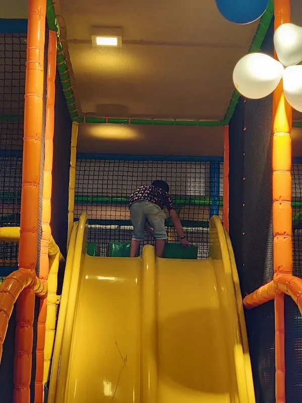Make N Bake & the playarea