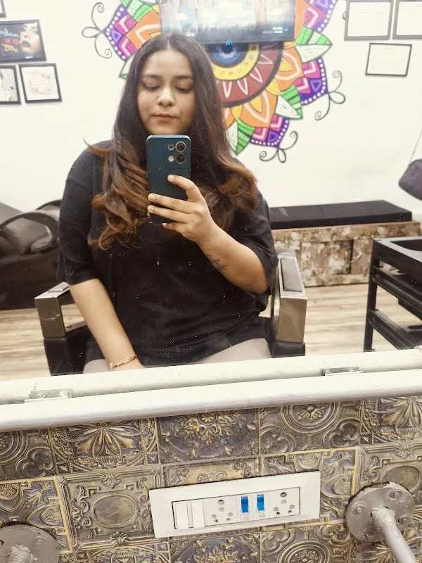 BEST VELVET LOUNGE SALON - AMBERNATH