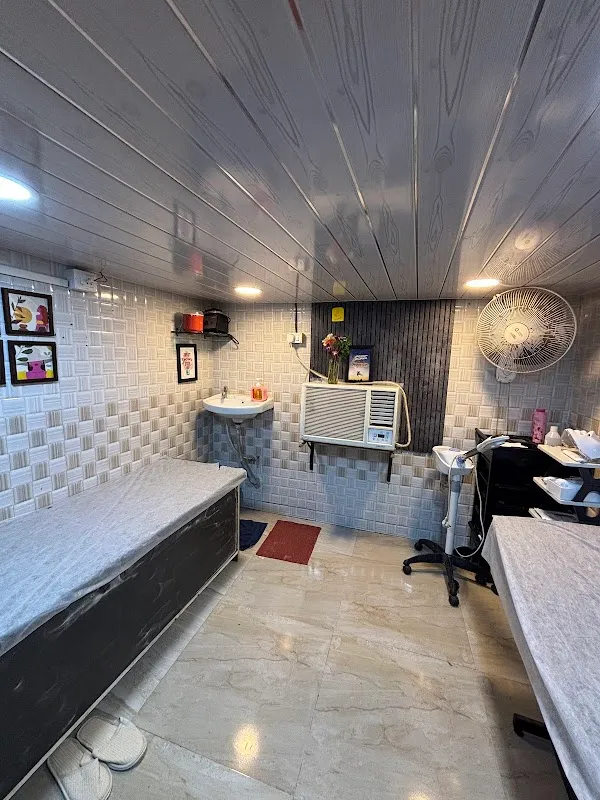 Shubh Salon & Makeup Academy