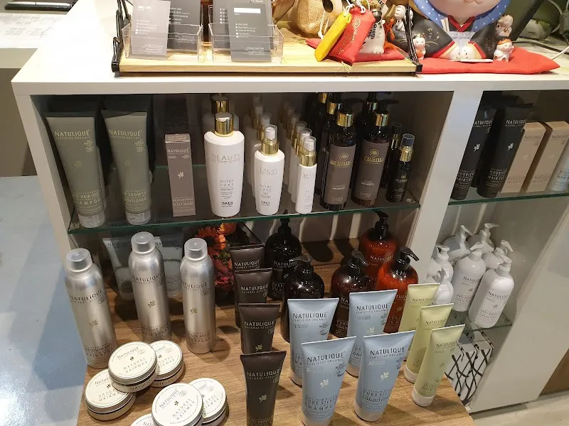 J&J Hair Identity ORGANIC Hair salon Singapore