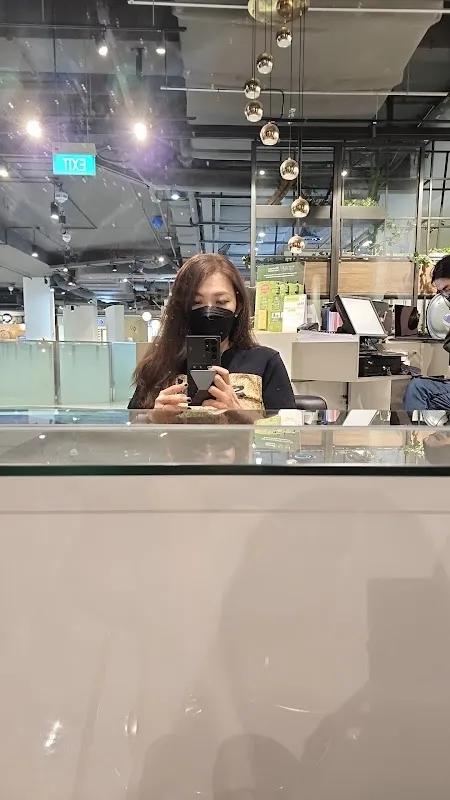 J&J Hair Identity ORGANIC Hair salon Singapore