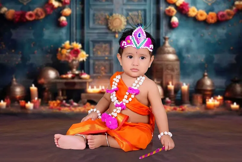 Radhe photo studio
