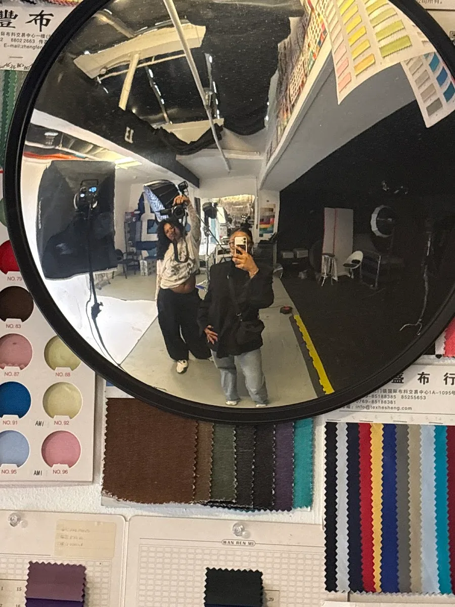 UNIT 13 PHOTOSTUDIO