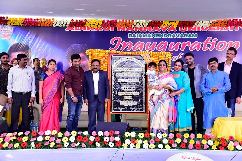 SREE SINDHU DIGITAL STUDIO