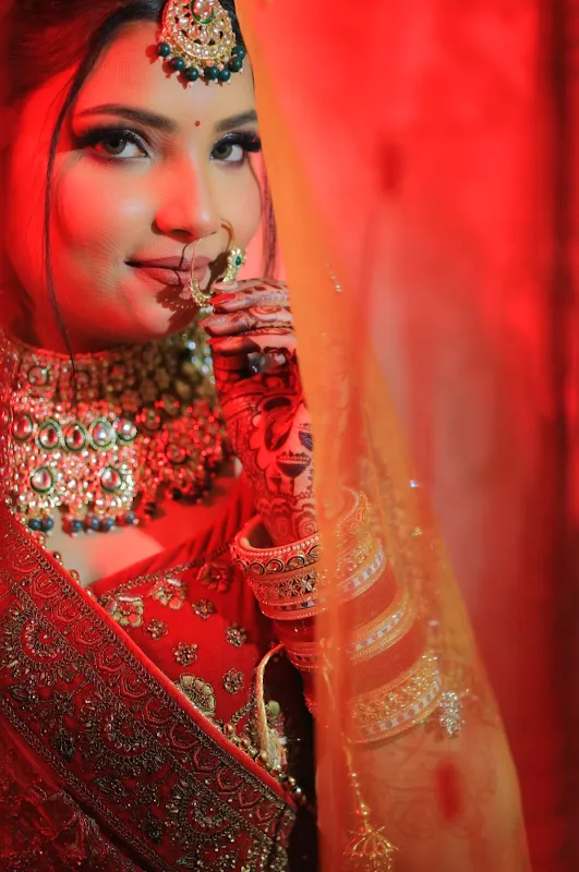 Richa Makeover Makeup Artist Beauty Parlour Salon & nail Extensions