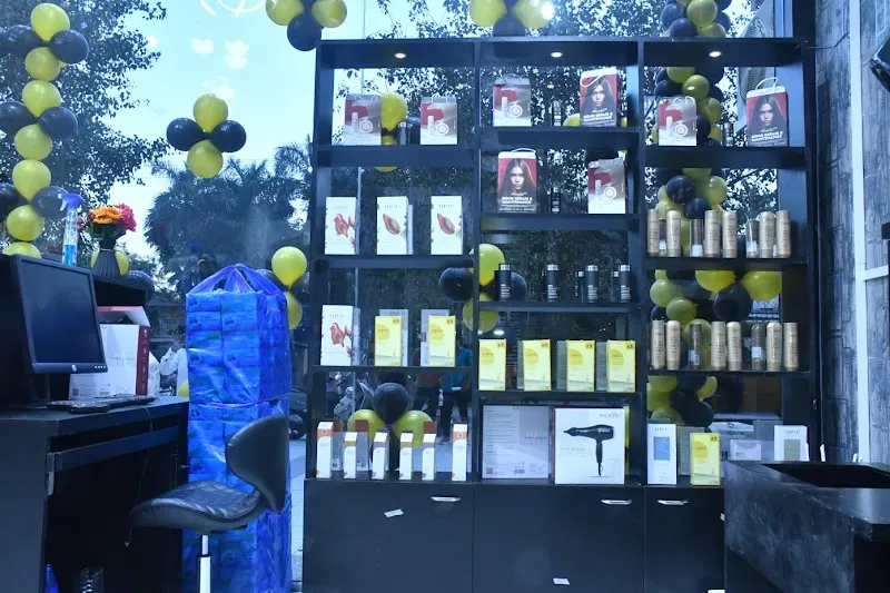 The Rich Unisex Salon