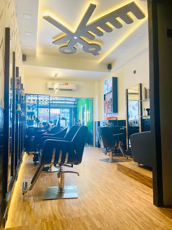 The Rich Unisex Salon