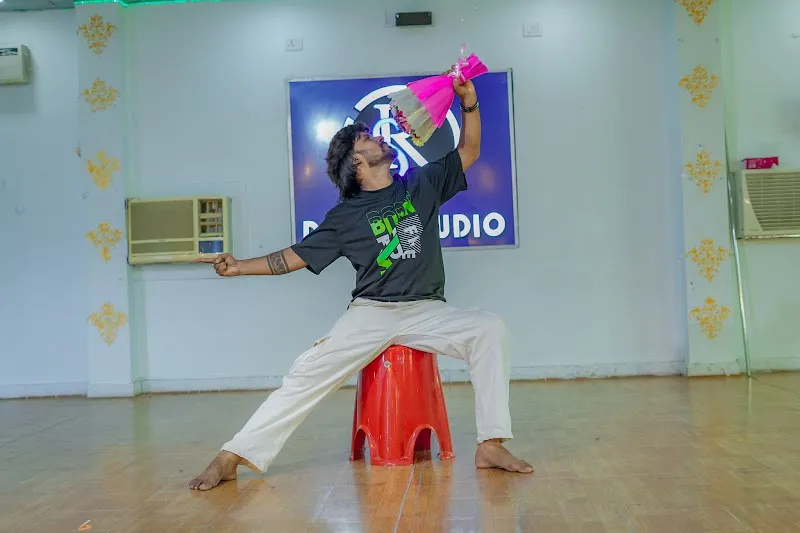 SR Dance Studio