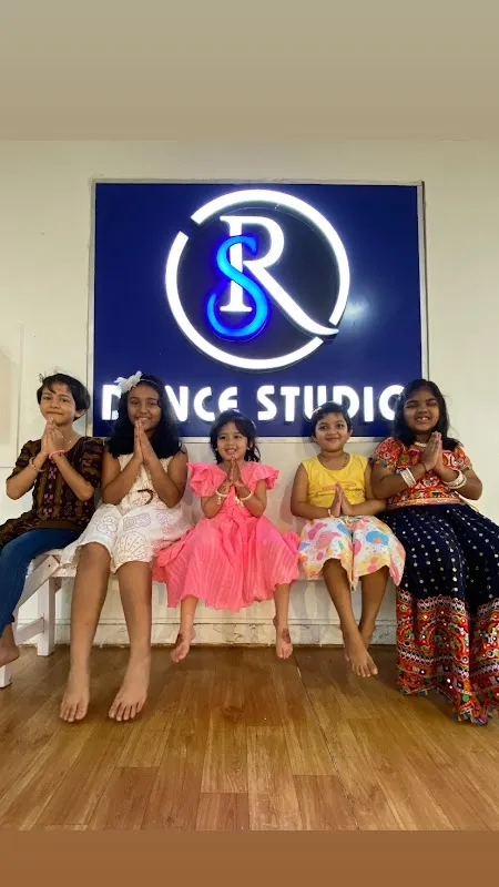 SR Dance Studio