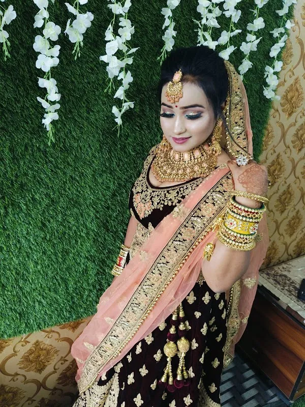 Swati Makeovers By Ritu Chauhan