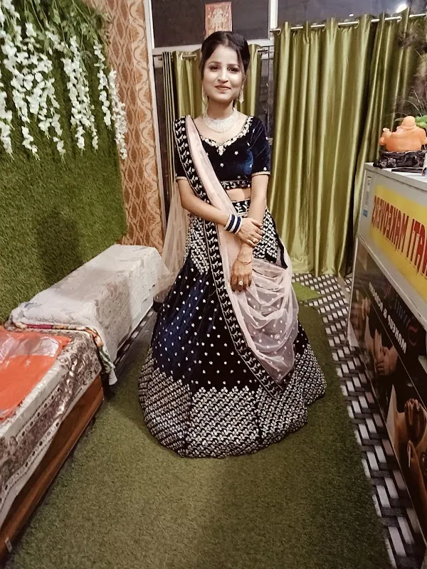 Swati Makeovers By Ritu Chauhan