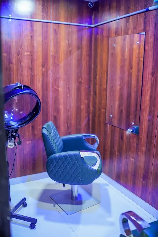 Aphrodyt Hair & Beauty salon