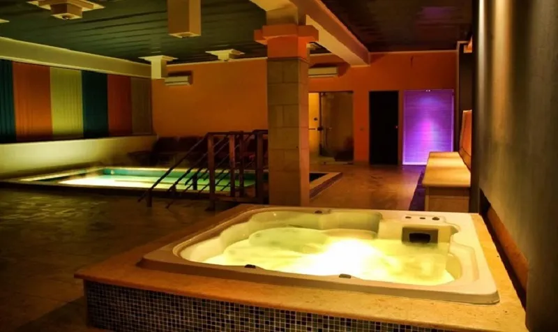Blue Moon Spa In Chembur