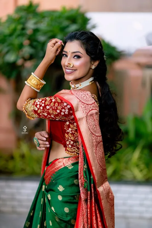 Seema dhoke Makeup Artist