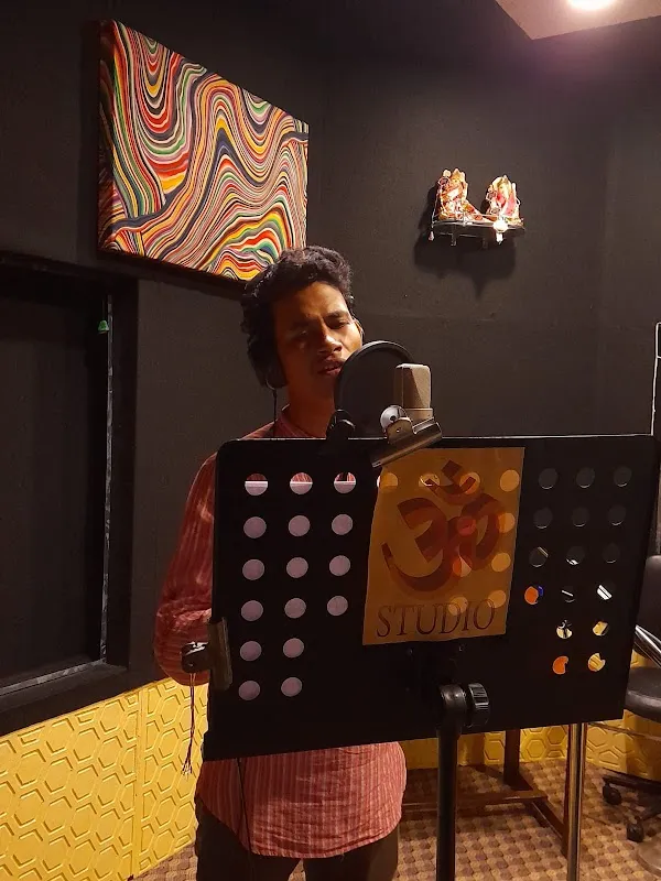 Om Studios