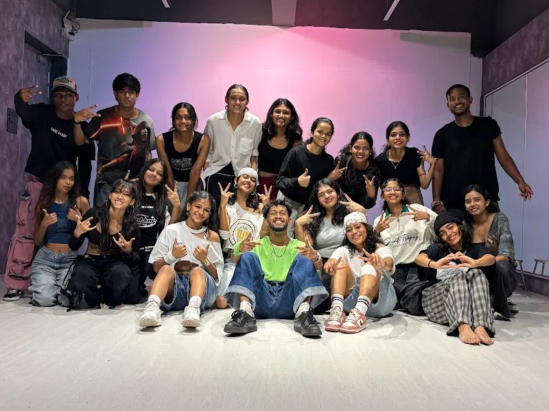 To Dance Studio