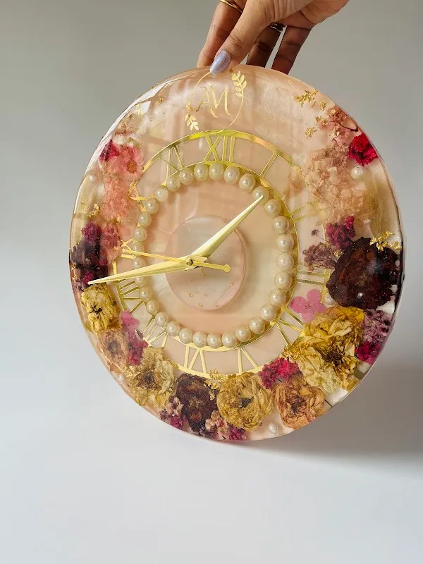 Urvi Mehta Aesthetics | Resin Artist