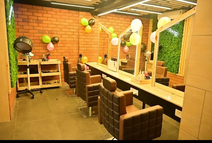 Green Trends unisex Hair and Style Salon