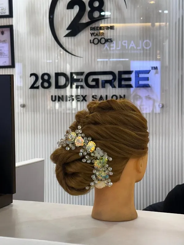 28 Degree Unisex Salon - make-up | Hair | Best Salon | Botox| Ramesh Nagar | Kirti Nagar | mansarovar garden