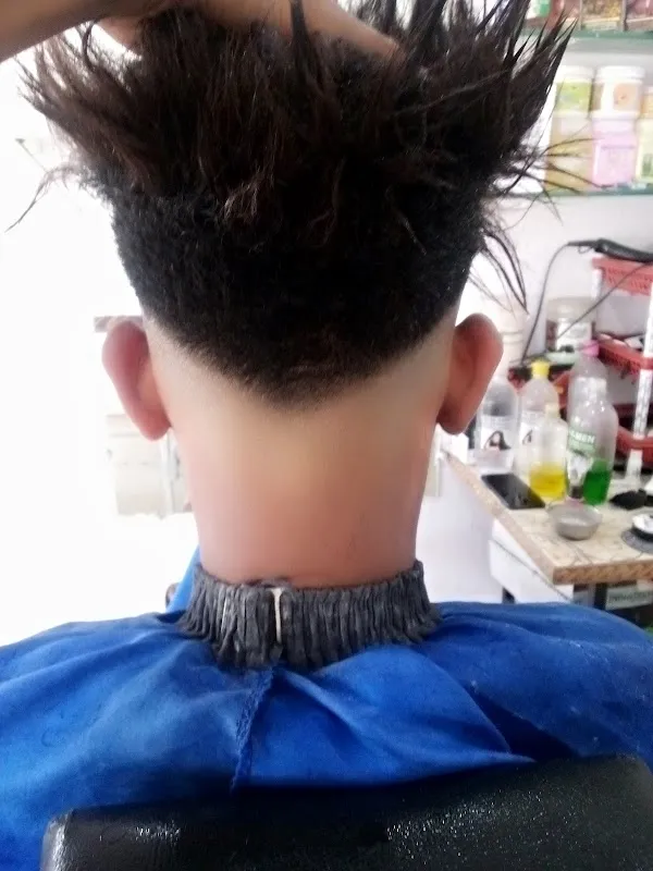 Jigar Men's Parlour Akkalkuwa
