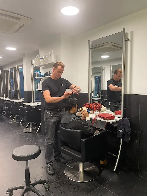 TONI&GUY Schuman