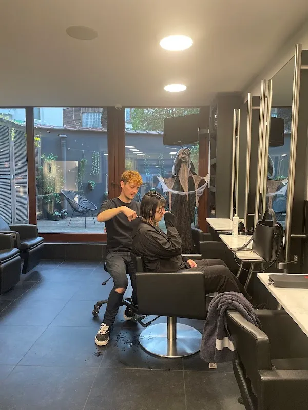 TONI&GUY Schuman