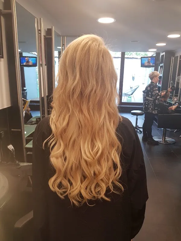 TONI&GUY Schuman